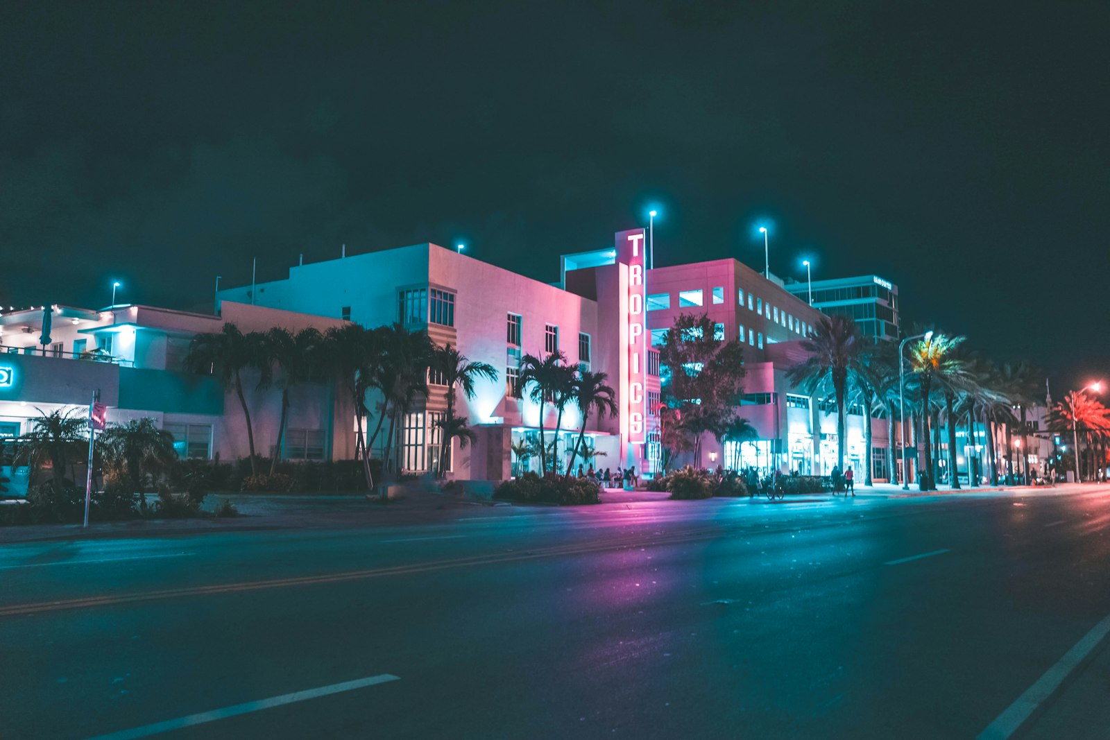 Miami waterfront — Alva SR22